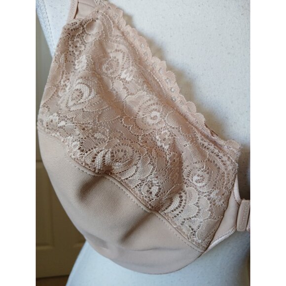 Glamorise Lace Bra in Nude - Picture 3 of 10